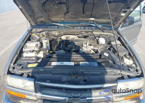 2002 Chevrolet S-10 Ls from USA, damaged, VIN 1GCDT19W628173077